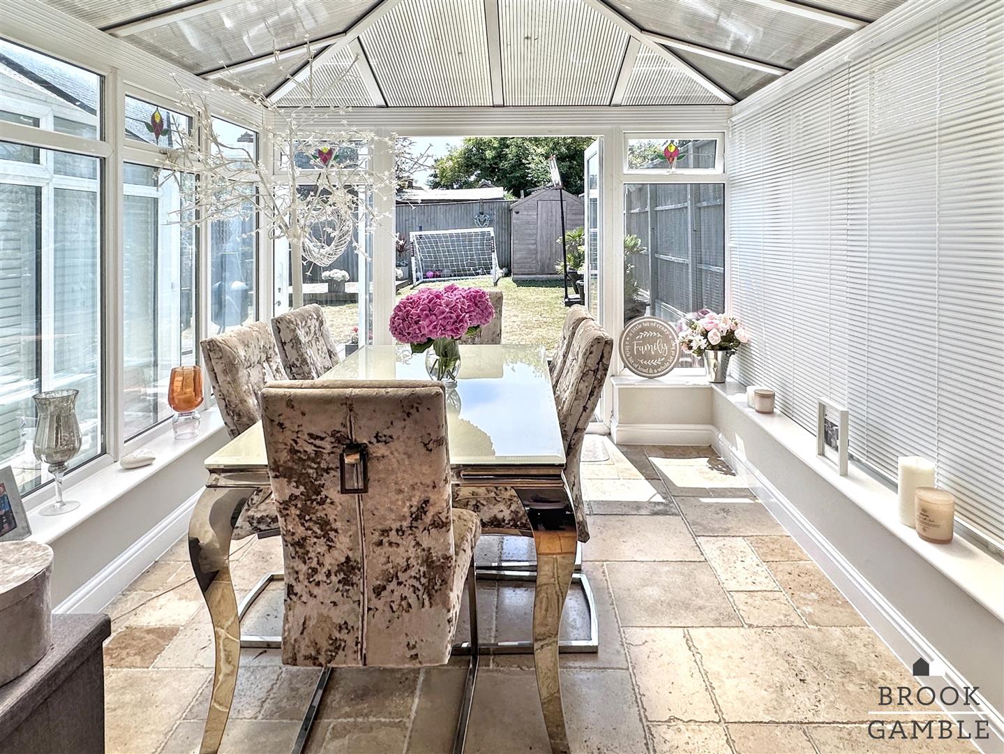 3 Bedroom House. Downs Avenue in Eastbourne, East Sussex 6